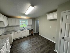 742 Montclair Pl in Jackson, MS - Building Photo - Building Photo