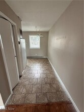 31 S State St in Frazeysburg, OH - Building Photo - Building Photo