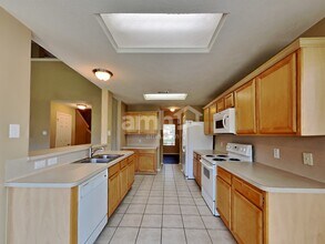 2870 Colony Cone Cir in Dickinson, TX - Building Photo - Building Photo
