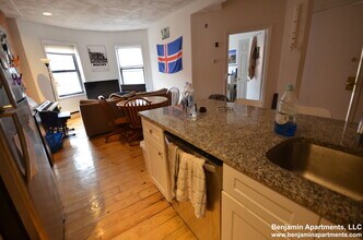 610 Columbus Ave, Unit 6 in Boston, MA - Foto de edificio - Building Photo