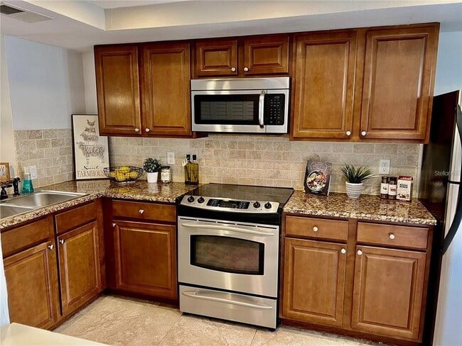 5613 Summerside Ln in Sarasota, FL - Building Photo - Building Photo