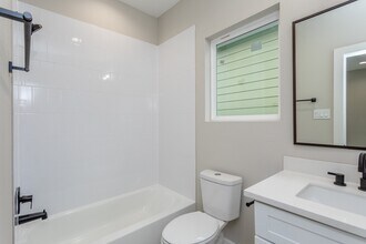 1439 W 25th St in Houston, TX - Building Photo - Building Photo