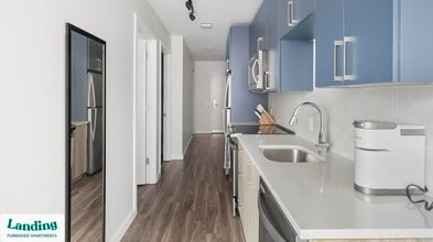 2010 West End Ave, Unit 712 in Nashville, TN - Foto de edificio - Building Photo