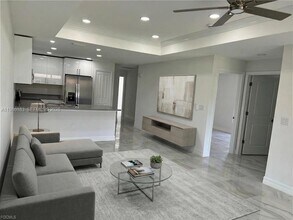 4854 30th St SW in Lehigh Acres, FL - Foto de edificio - Building Photo