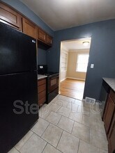20090 Green Oak Dr in Euclid, OH - Building Photo - Building Photo