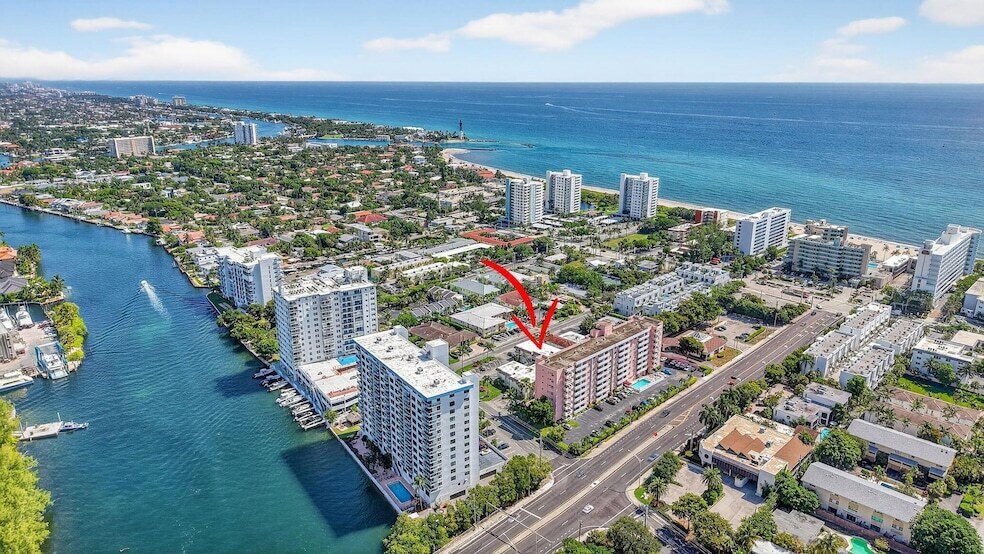 1450 N Riverside Dr, Unit 102 in Pompano Beach, FL - Building Photo