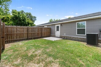34 Pine St in Ludowici, GA - Building Photo - Building Photo