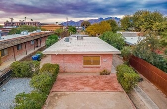 3173 E Terra Alta Blvd, Unit 1 in Tucson, AZ - Building Photo - Building Photo