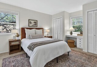 5621 Pelham Rd in Durham, NC - Foto de edificio - Building Photo