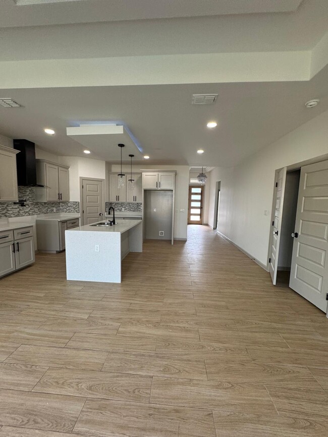 property at 5928 N Rayo del Sol St