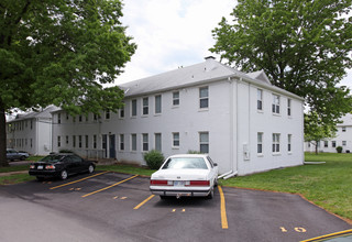 Mount Vernon Apartments in Topeka, KS - Foto de edificio - Building Photo