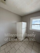 140 Summit St in Pontiac, MI - Building Photo - Building Photo