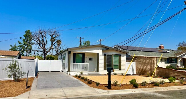 721 Wellesley Ct in Thousand Oaks, CA - Building Photo - Building Photo