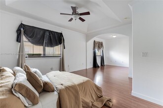 3119 NW 101st Pl in Doral, FL - Building Photo - Building Photo