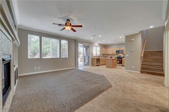 10512 Galleon Peak Ln in Las Vegas, NV - Building Photo - Building Photo
