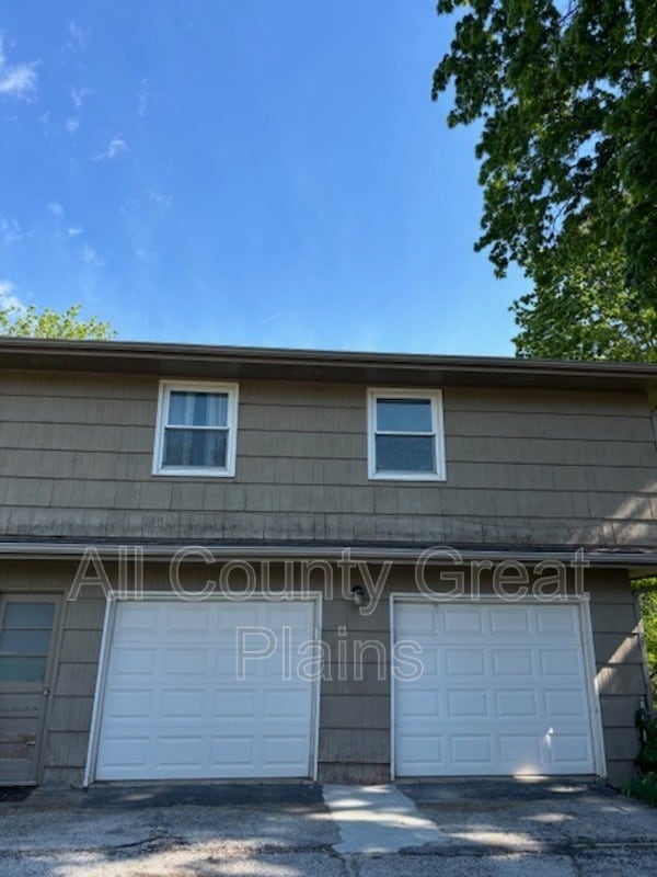 10439 Baltimore Ave in Kansas City, MO - Building Photo - Building Photo