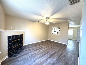 104 Meadow Brook Ln in Jacksonville, NC - Building Photo - Building Photo