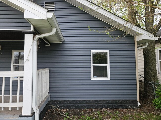 517 W 26th St in Indianapolis, IN - Building Photo - Building Photo
