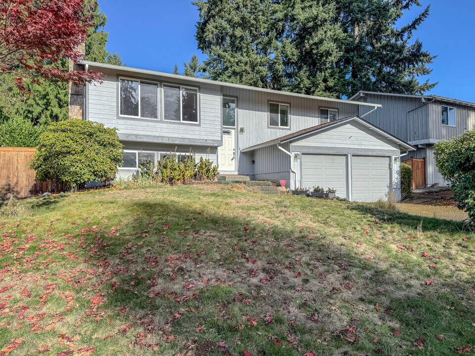 9300 NE 132nd Pl in Kirkland, WA - Building Photo