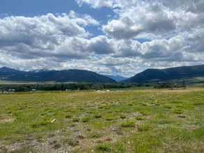 1201 W Montana St in Livingston, MT - Building Photo - Building Photo