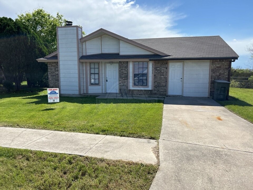 3301 Plateau Cir in Killeen, TX - Building Photo