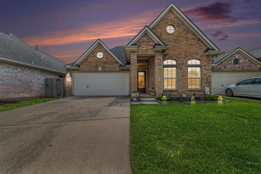 12107 Lakewood Villa Dr in Tomball, TX - Building Photo