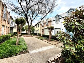 3008 Brockbank Ct in Dallas, TX - Building Photo - Building Photo