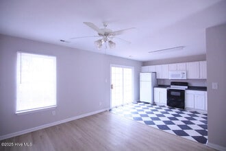 4275 Williamsbrook Ln in Greenville, NC - Building Photo - Building Photo