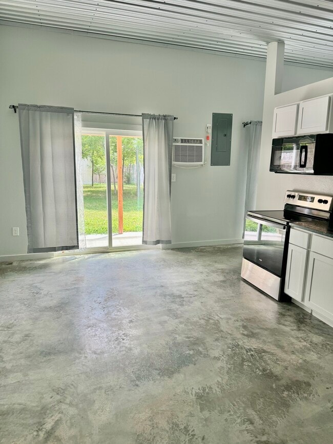 2437 Jaguar Rd, Unit #1 in Joplin, MO - Foto de edificio - Building Photo