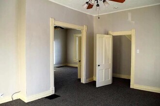 910 Avenue B in Council Bluffs, IA - Building Photo - Building Photo