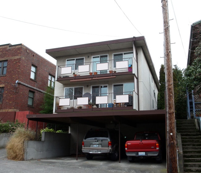 4208 Phinney Ave N in Seattle, WA - Foto de edificio - Building Photo