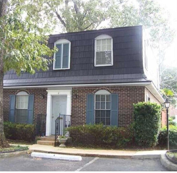 2-4012 Cottage Hill Rd in Mobile, AL - Building Photo