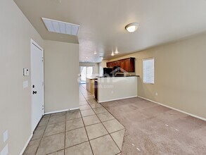 10819 Hawthorne Berry St in Las Vegas, NV - Building Photo - Building Photo