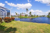 5239 Tiffany Ct in Cape Coral, FL - Foto de edificio - Building Photo