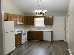 2110 E 3rd St in Greenville, NC - Building Photo - Building Photo