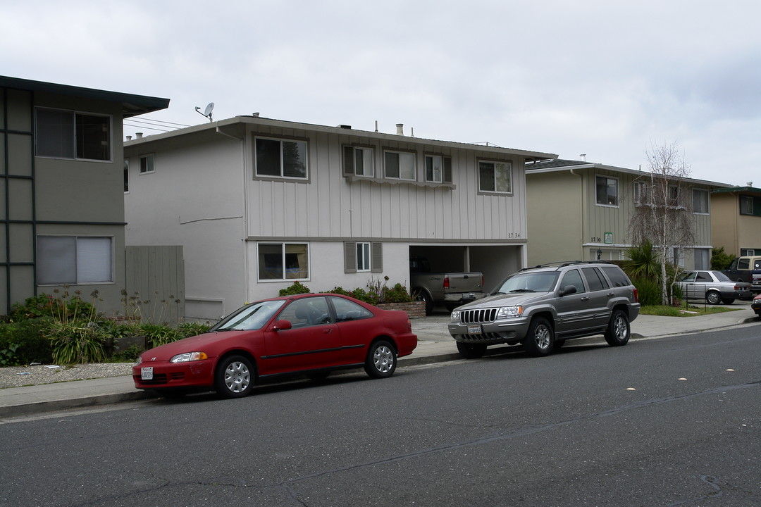 1734 S Grant St in San Mateo, CA - Building Photo