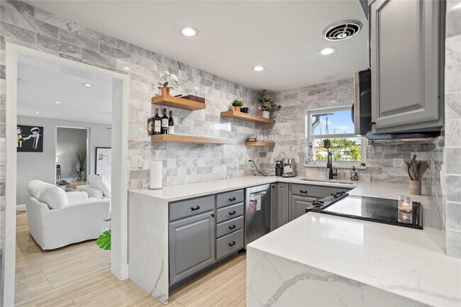 817 NW 30th St in Wilton Manors, FL - Foto de edificio - Building Photo