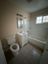 861 N Bruce St in Las Vegas, NV - Building Photo - Building Photo
