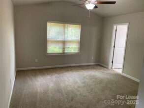 7327 Neal Rd in Charlotte, NC - Building Photo - Building Photo