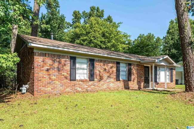 5105 Wilson Cir in Adamsville, AL - Building Photo - Building Photo