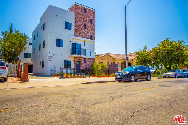 2208 Hauser Blvd in Los Angeles, CA - Foto de edificio