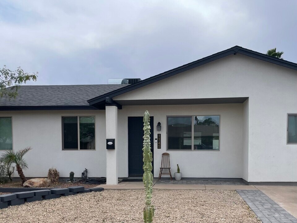 1145 W Tulane Dr, Unit Private Room in Tempe, AZ - Building Photo