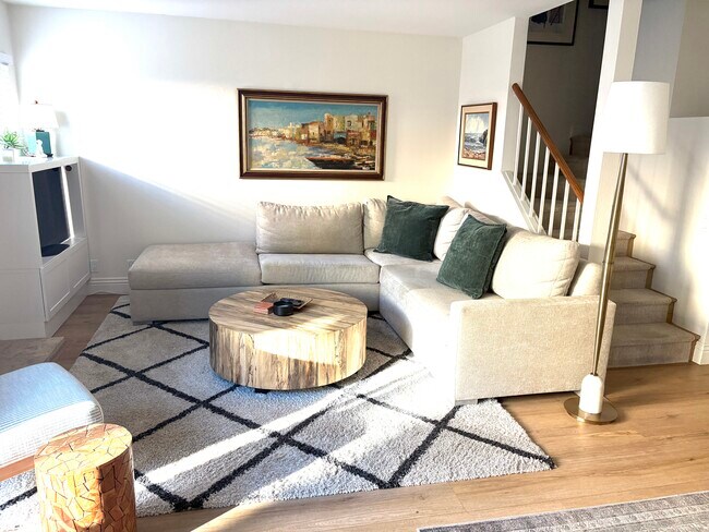 3537 Caminito Carmel Landing in San Diego, CA - Building Photo - Building Photo