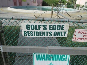 19 Golfs Edge in West Palm Beach, FL - Foto de edificio - Building Photo