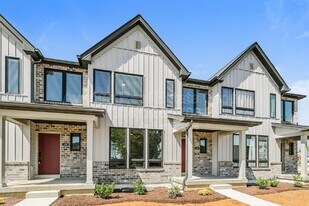 39 Wingtip in St. Peters, MO - Building Photo