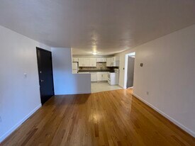 224 Main St, Unit 1B in Woburn, MA - Building Photo