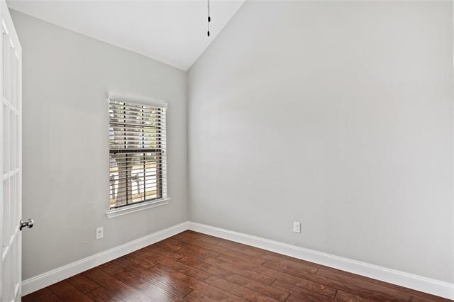 2219 Greenview Dr in Carrollton, TX - Building Photo - Building Photo