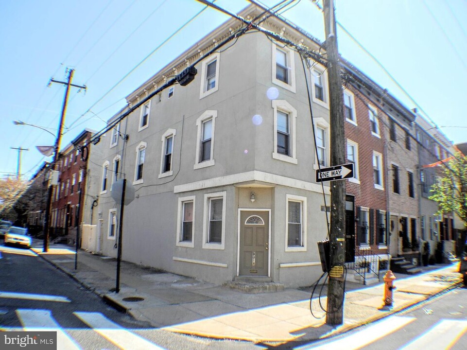 801 S 19th St in Philadelphia, PA - Building Photo