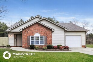 2927 Faircroft Way in Monroe, NC - Building Photo