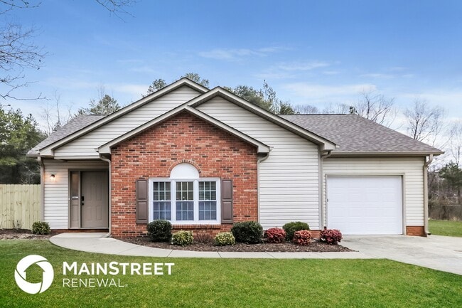 property at 2927 Faircroft Way